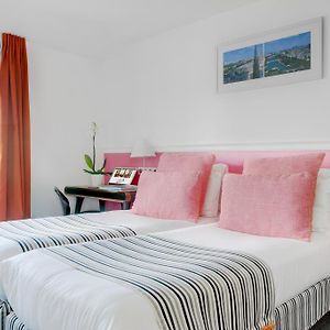 Habitación Estándar con 2 Camas Individuales